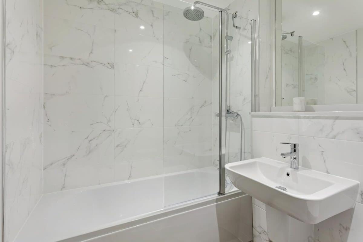 Apartment Contemporary 1br With Amazing Views