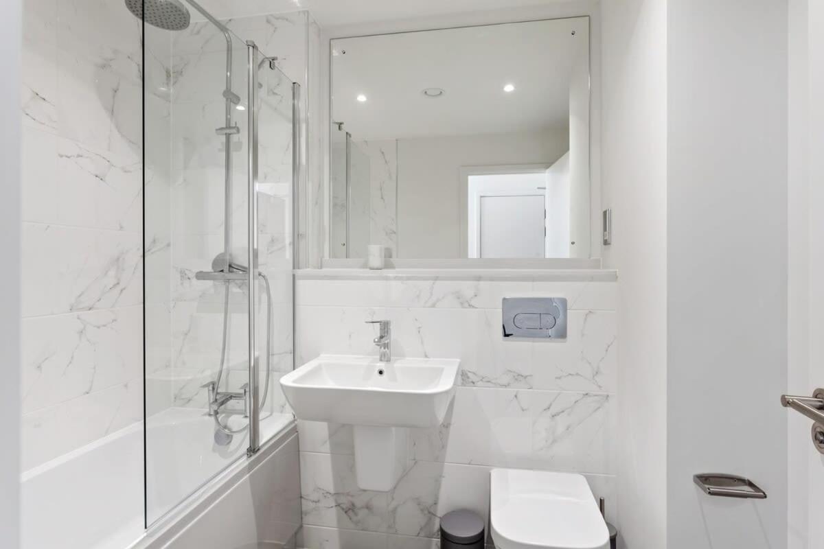 Contemporary 1br With Amazing Views